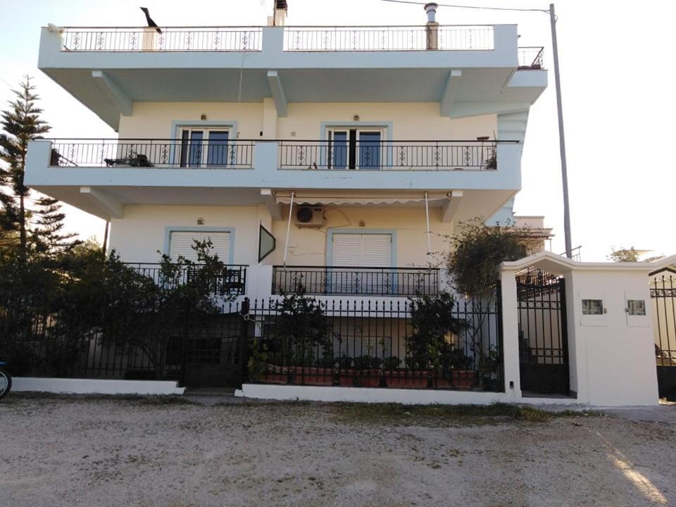 Апартаменты Alexadra'S House Κάτω Αλμυρή Экстерьер фото